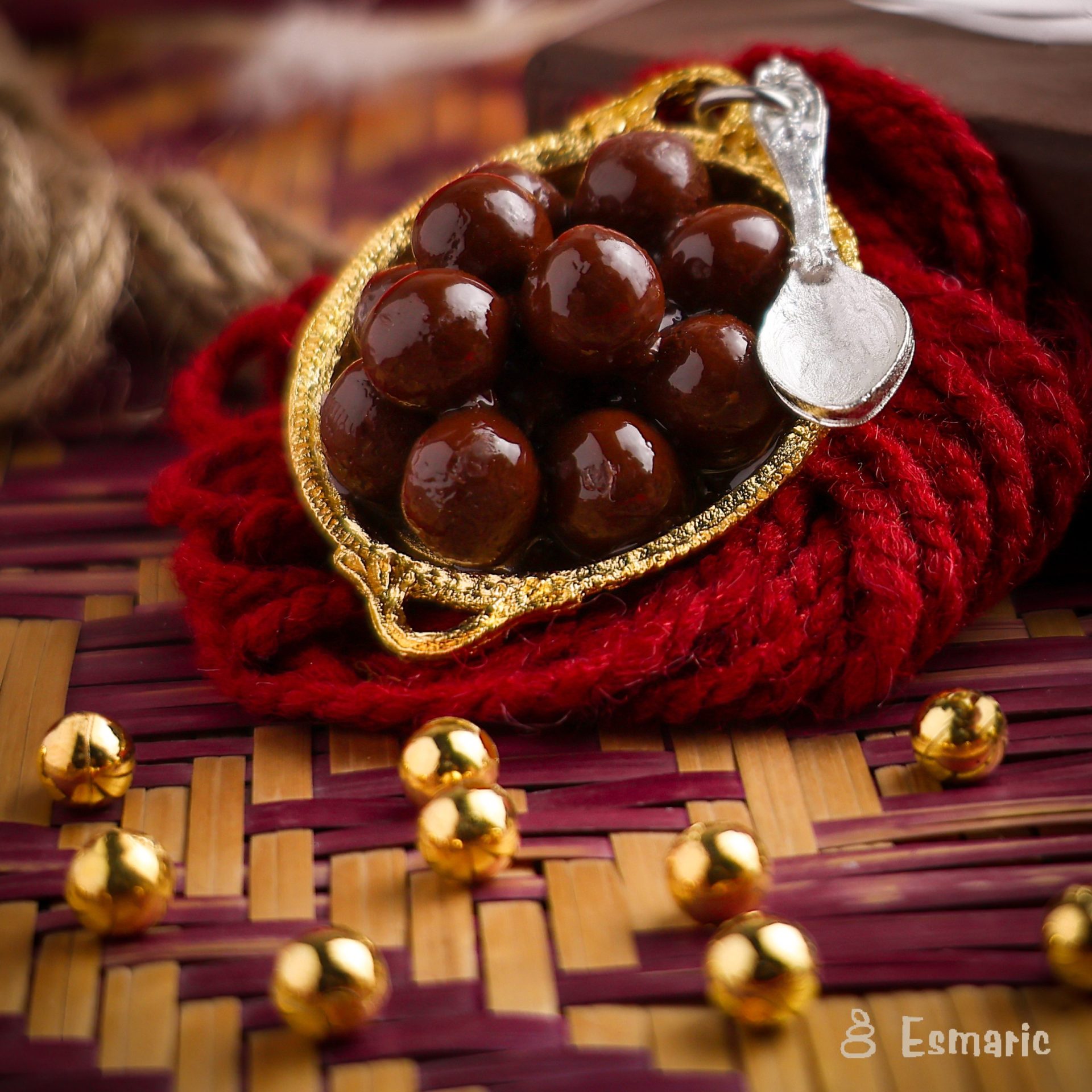 Gulab Jamun on Golden thali miniature Magnet